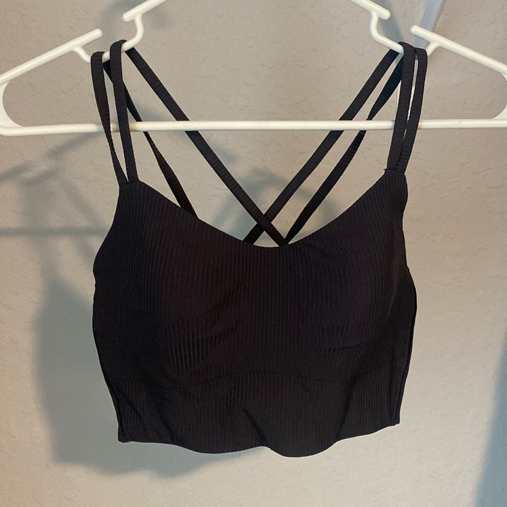 Gray lululemon sports bra